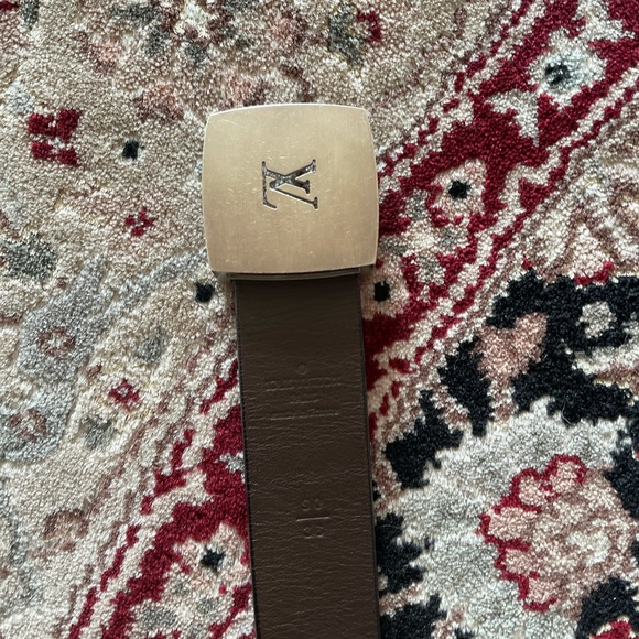Louis Vuitton Belt - Picture 2 of 3